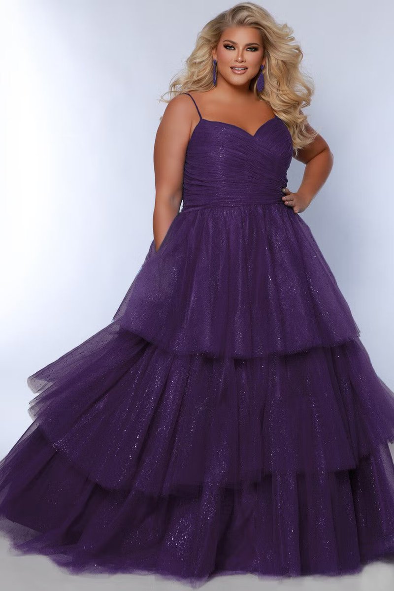 TrendyDeal52's tweet image. "Elegance, sparkle, and grandeur—Top Tier prom gown at 20% off!"

Price: $367.20 (Was $459.00)
 Savings: 20% Off!

sovrn.co/353j3np

#PromPerfection #ElegantStyle #DressToImpress