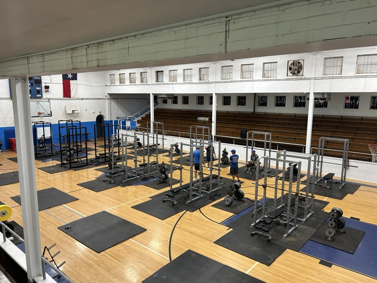 Bobcat Summer Workouts
Where:JH Gym Park on Commerce St. all lifting &amp; agilities take place @ JH
When:Mon-Thur HS 8-10 JH 9-11 Doors open <a href="/6/">Adrián Lamo</a>:30am for those that need to come early
Who:All HS &amp; JH Bobcat Athletes Use your B.O.B. Groups &amp; encourage your teammates to put the work in