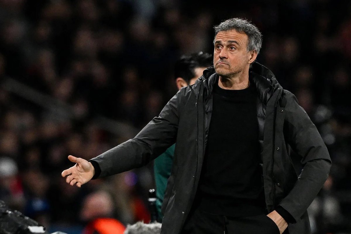 مدرب عظيم ويستحق الثلاثيه بكل جدارة