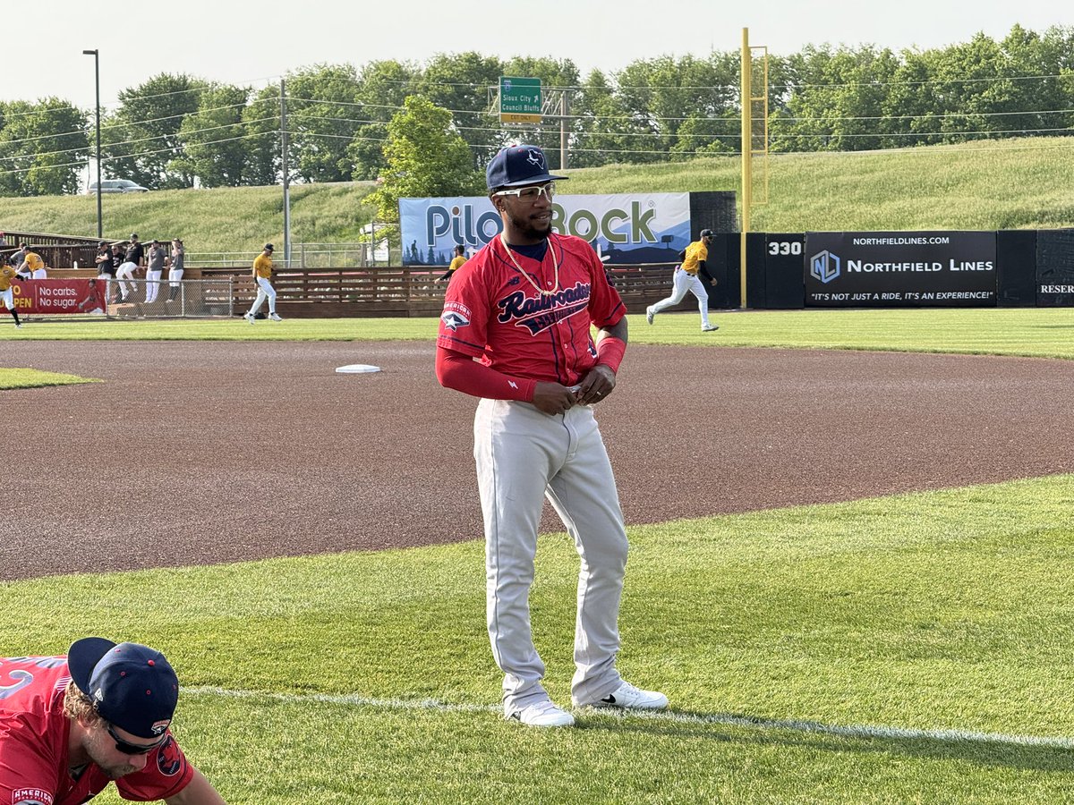 Mapping the Path (@mappingthepath) on Twitter photo Tonight’s baseball attire for the <a href="/SiouxCityXs/">Sioux City Explorers</a> and the visiting <a href="/CRRBaseball/">Cleburne Railroaders</a>…
It’s Ag Night, so the Xs are in their corn-inspired jerseys
#WMWRoadTrip #20ballparks21days Tonight’s baseball attire for the <a href="/SiouxCityXs/">Sioux City Explorers</a> and the visiting <a href="/CRRBaseball/">Cleburne Railroaders</a>…
It’s Ag Night, so the Xs are in their corn-inspired jerseys
#WMWRoadTrip #20ballparks21days