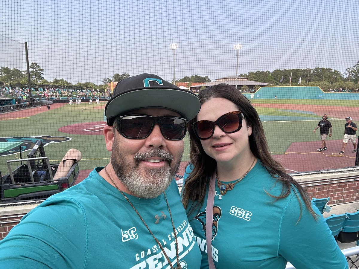 CoastalMTennis's tweet image. Time to Bleed Teal @CoastalBaseball!