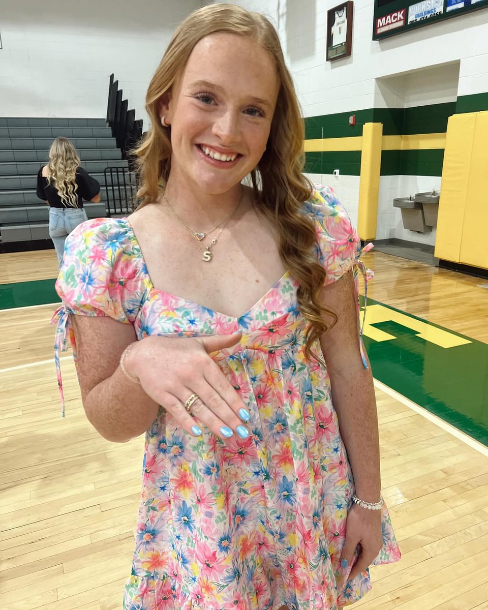 Herff Jones tweet media