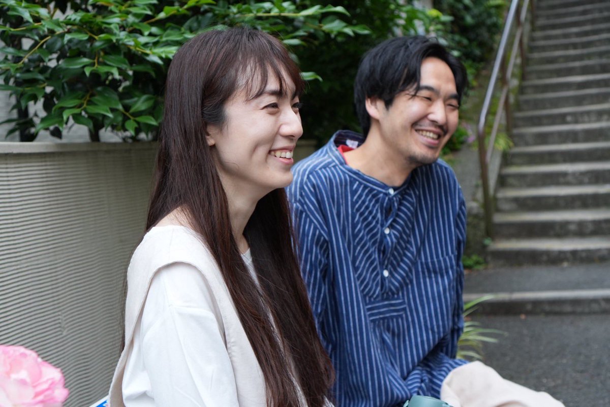 【最終日】

無事、初日、２日目と、公演をほぼ満席で終えることができました。
生憎のお天気で心配でしたが、皆様駆けつけてくださり、ありがとうございました。

「お別れの足音」本日千秋楽です。
13:00の回、18:00の回共に、まだ少しだけ、お席ございます。

心よりお待ちしております。