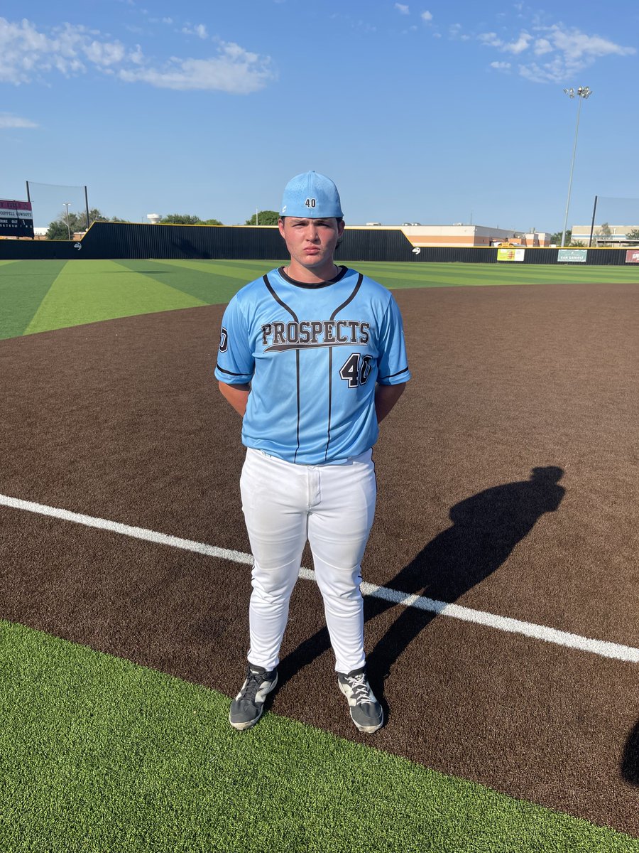 FiveToolTexas's tweet photo. F: @RCPROSPECTS  Black XH 18 , Texas Jaguars Upperclass 4
PoG: Keenan Smith 2-4 , 2B, 3 RBI, 2R
Hitter: Ethan Priddy 1-1, 2B, 3R, 2 BB
Notable: @parkerhanse2028 1-1, 2 RBI, R, 2BB https://t.co/wDQAM1eWg1