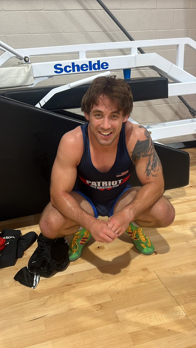 That's the face of a tech fall winner. 10-0 win over Knapp in some #MACtion #BeUncommon