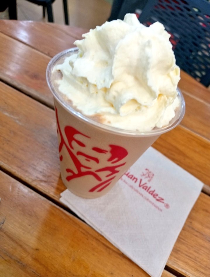 Gracias Mayo y Bienvenido Junio
#ComboCafetero
<a href="/JuanValdezCafe/">Juan Valdez Café</a>
🌹☕💙🦜🙏🏻💪🏻✅