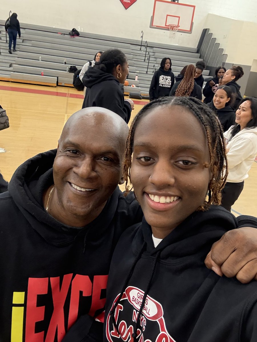 It’s been a while since I got the chance  to spend time with the starting point guard at Charleston College Taylor Barbot my alumni who was in the building at IEXCEL alumni day. Seeing her brought back so many great  memories