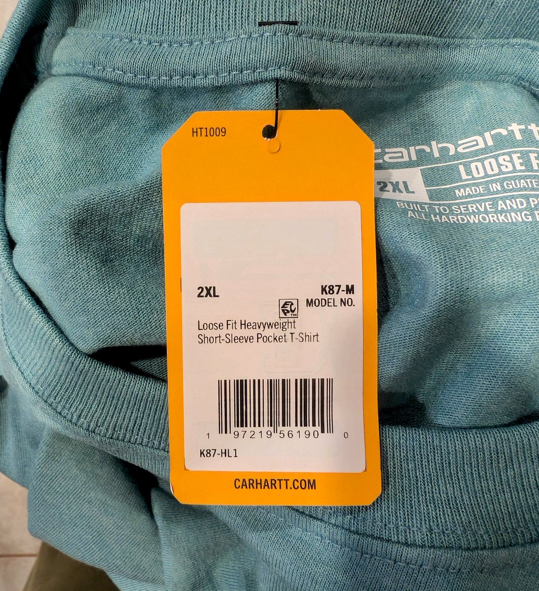 JimBlackMax's tweet image. This is one of the greatest things I have ever seen. If they do this with every shirt... 
#oddlysatisfying