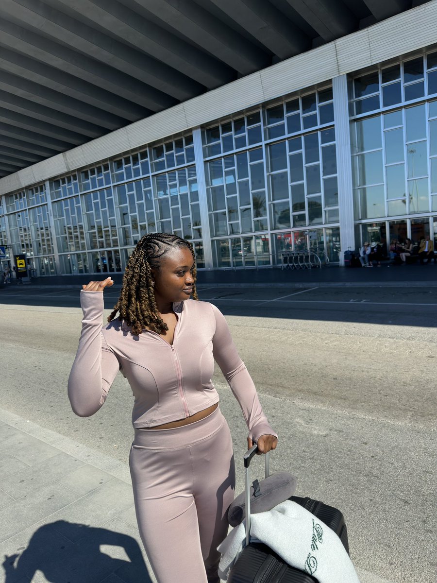 Biggest Vawulencia tweet media