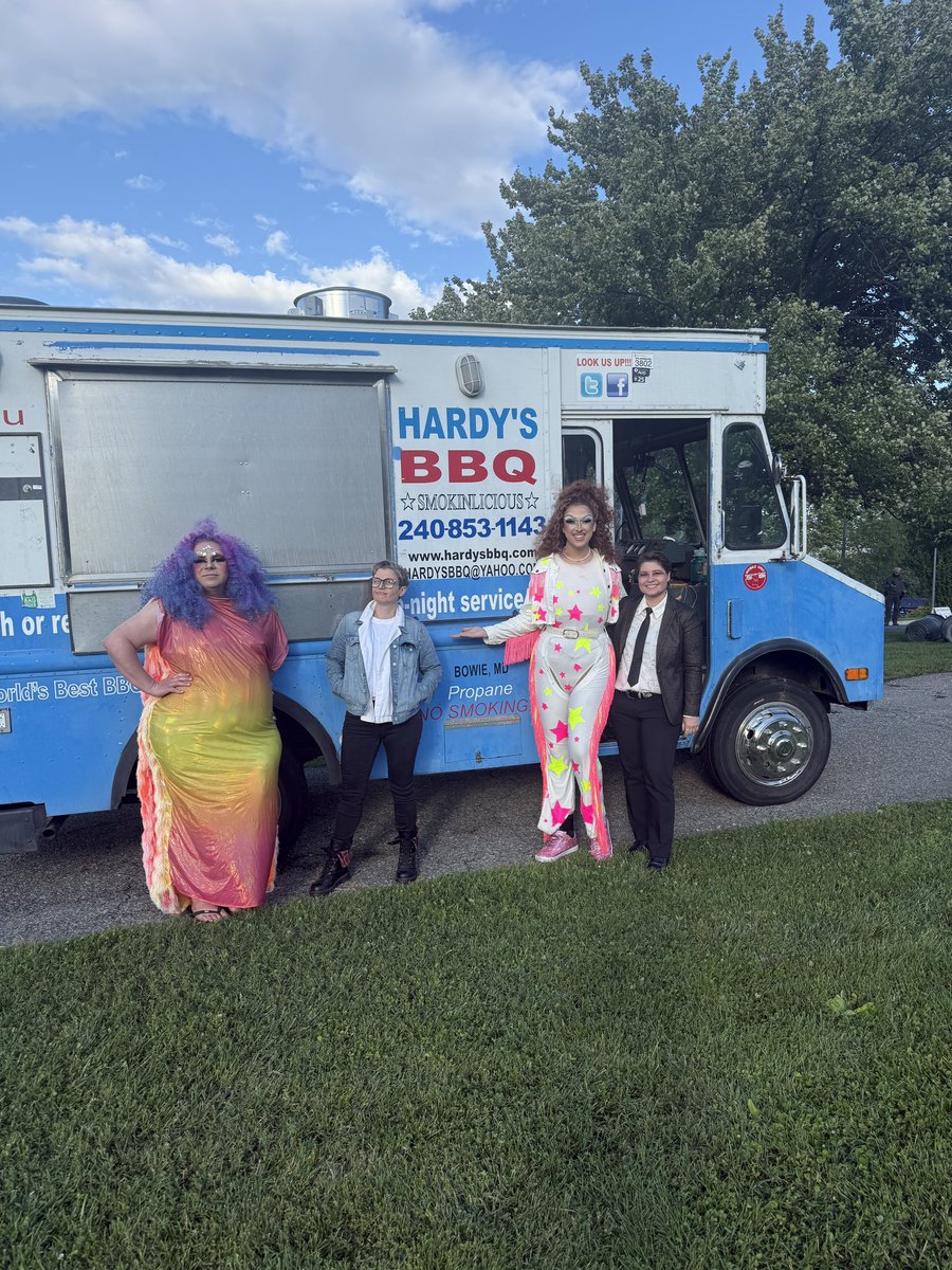 Hardys_BBQ's tweet image. Thanks Strathmore (WoCo Fest event) for such a great event today. What a great crew to serve..@StrathU #pride #rockville #WoCo Fest @woco @boulanger