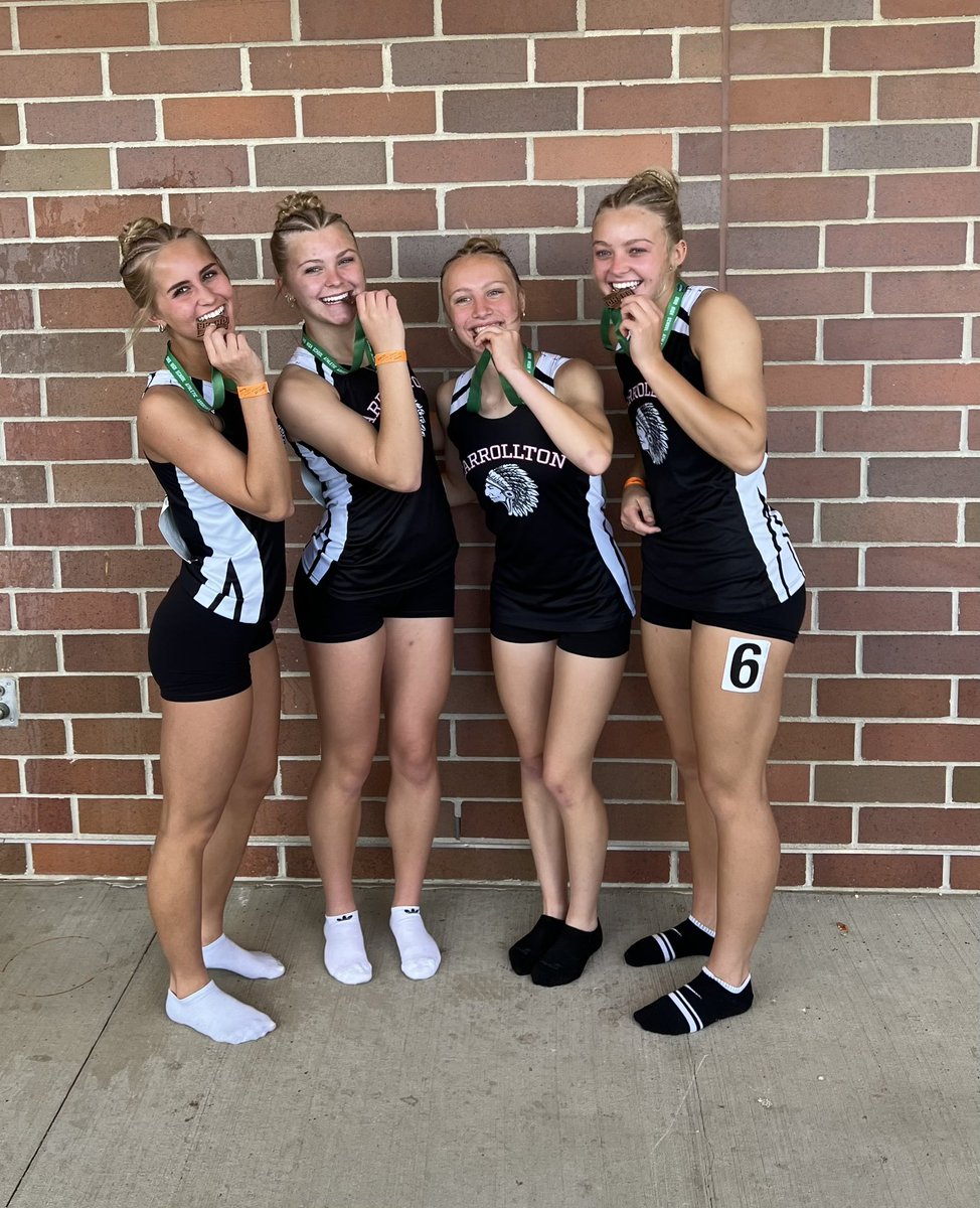 CWTrack's tweet image. State Bound!! 4x1 sets new school record in 49.86 and came up big at just the right moment! 12.7-11.4-12.4-12.4 So proud of Marleigh, Erin, Izzy and Emma!!