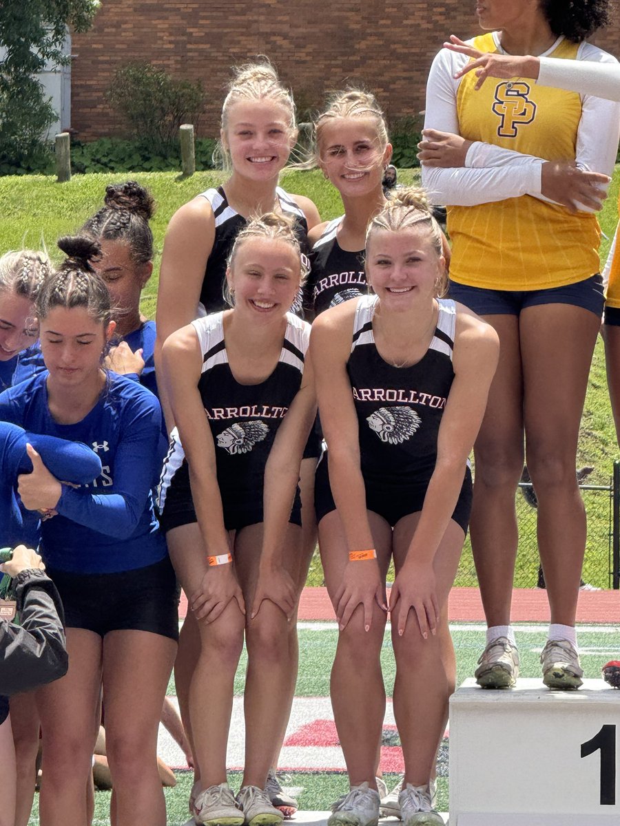 CWTrack's tweet image. State Bound!! 4x1 sets new school record in 49.86 and came up big at just the right moment! 12.7-11.4-12.4-12.4 So proud of Marleigh, Erin, Izzy and Emma!!