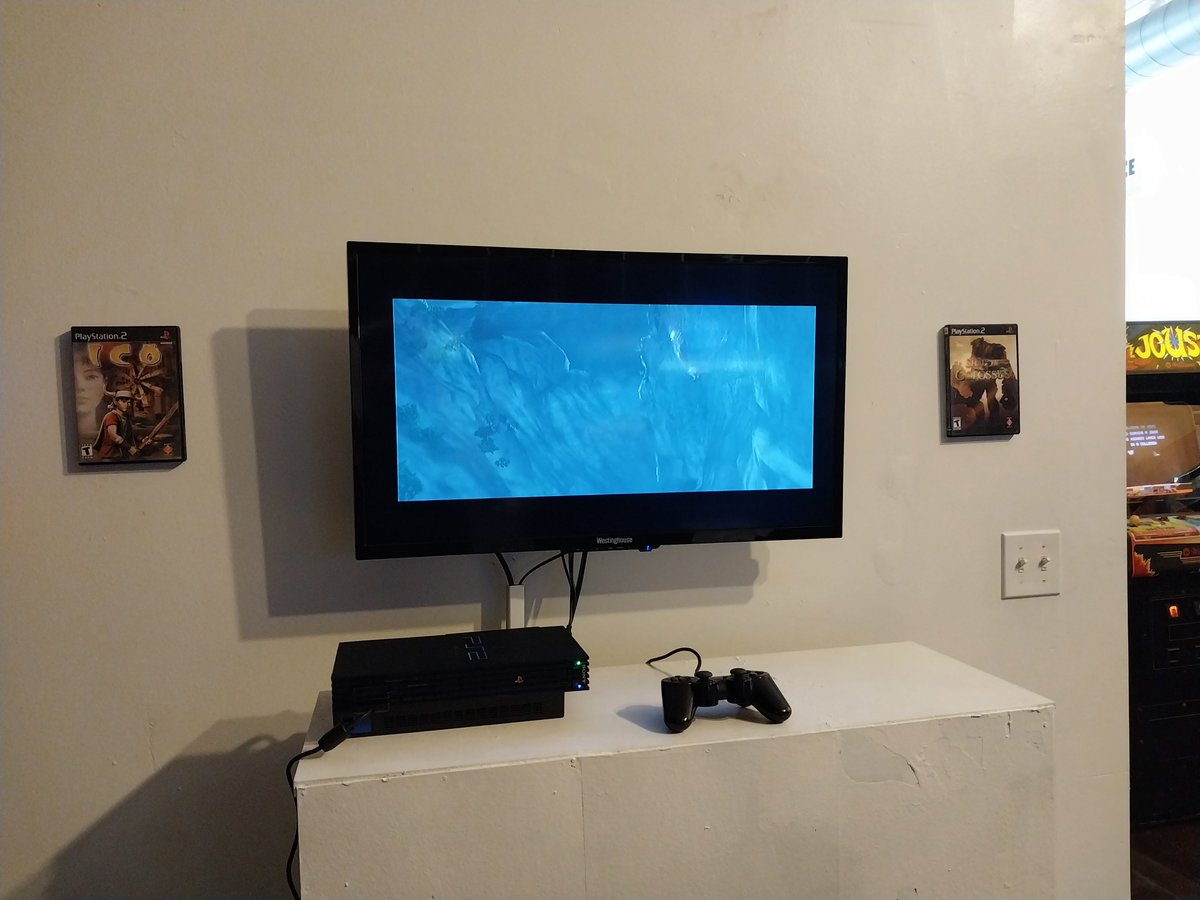 chigamespace's tweet image. Come on in - have some fun!
chicagogamespace.com/exhibitions/sh…
Chicago Gamespace is open, for all those who love games and unique experiences in our great city!
Come by from 2-5pm today or any other Sat-Sun to try our Shadow of the Colossus exhibit and many more cool games!