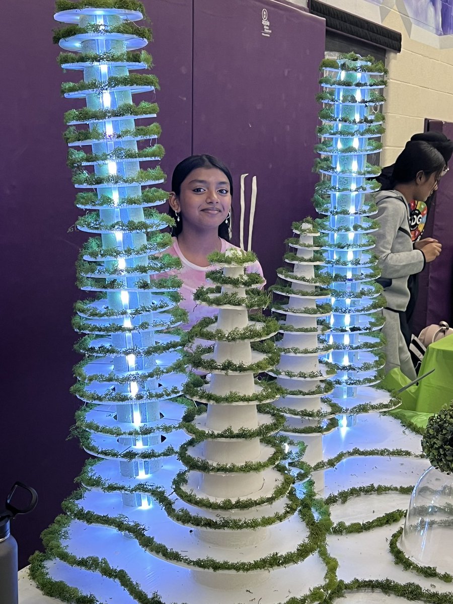 Lola Gayle tweet media