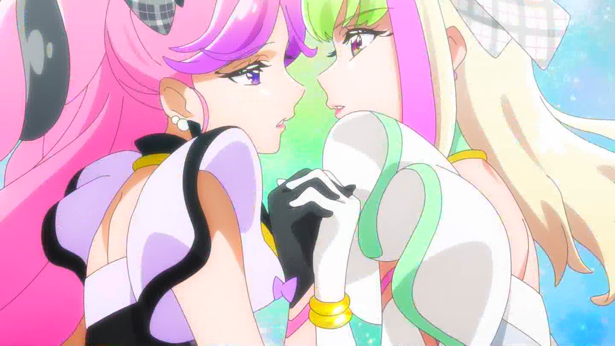Motobiwa's tweet photo. ズキューンとキッス世界観かわったなｗｗ #precure https://t.co/R8E0U2NjFl