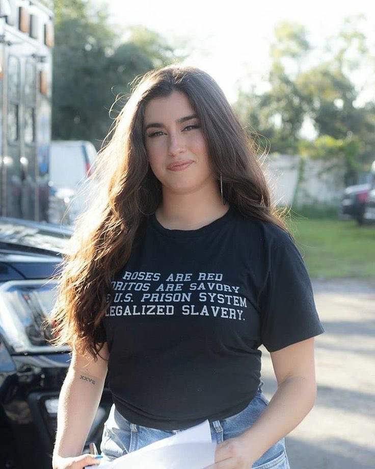infolaurenbrasi's tweet photo. Você sabia que, em 2020, a Lauren recebeu o convite para esse evento apenas um dia antes dele acontecer? Mesmo assim, ela
dirigiu por 8 horas seguidas só para cantar 15 minutos.

Tudo porque ela acredita que vale a pena lutar pelas pessoas, esse é o tipo de ser humano que ela é. https://t.co/4zH7zOewdB