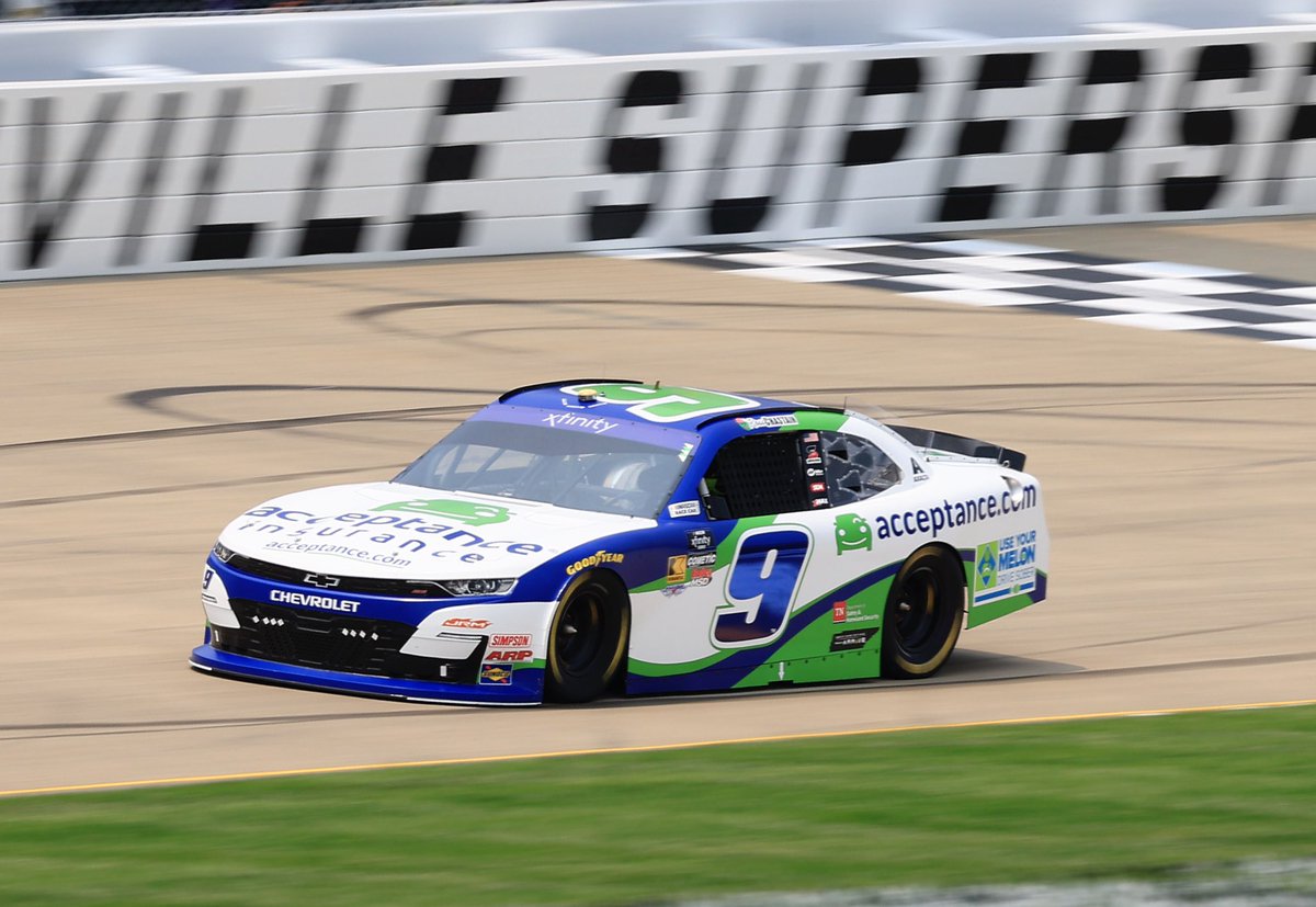 JR Motorsports (@jrmotorsports) on Twitter photo Wasting ZERO time getting towards the front.
<a href="/RossChastain/">Ross Chastain</a> has broken into the Top 5 and is +4 spots since the drop of the green flag. 💪 Wasting ZERO time getting towards the front.
<a href="/RossChastain/">Ross Chastain</a> has broken into the Top 5 and is +4 spots since the drop of the green flag. 💪