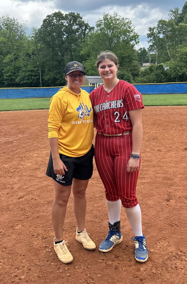MadiBilliardSB2027 (@madi_sb2027) on Twitter photo Spend the day with <a href="/MHU_Softball/">Mars Hill Softball</a> coaches and players. Thank you for the tips for hitting and catching.
<a href="/FC_LaRousa/">Firecrackers LaRousa</a>
<a href="/Lknsoftball/">LNHS Softball</a>
<a href="/TopPreps/">College Coaches / Scouts / College Recruiters</a>
<a href="/ExtraInningSB/">EXTRA INNING SOFTBALL</a> Spend the day with <a href="/MHU_Softball/">Mars Hill Softball</a> coaches and players. Thank you for the tips for hitting and catching.
<a href="/FC_LaRousa/">Firecrackers LaRousa</a>
<a href="/Lknsoftball/">LNHS Softball</a>
<a href="/TopPreps/">College Coaches / Scouts / College Recruiters</a>
<a href="/ExtraInningSB/">EXTRA INNING SOFTBALL</a>
