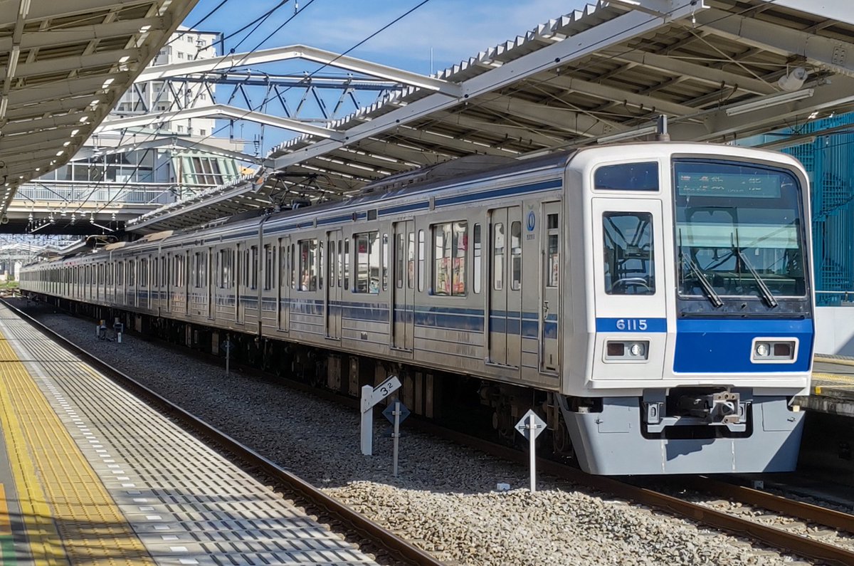 YF54201760's tweet photo. #西武6000系デビュー33周年
本日でデビュー33周年です🎉
デビューから30年以上経過していますが、色褪せないデザインは本当に格好良いです😃
これからも末永い活躍を🚋 https://t.co/EMLkOF8jUc