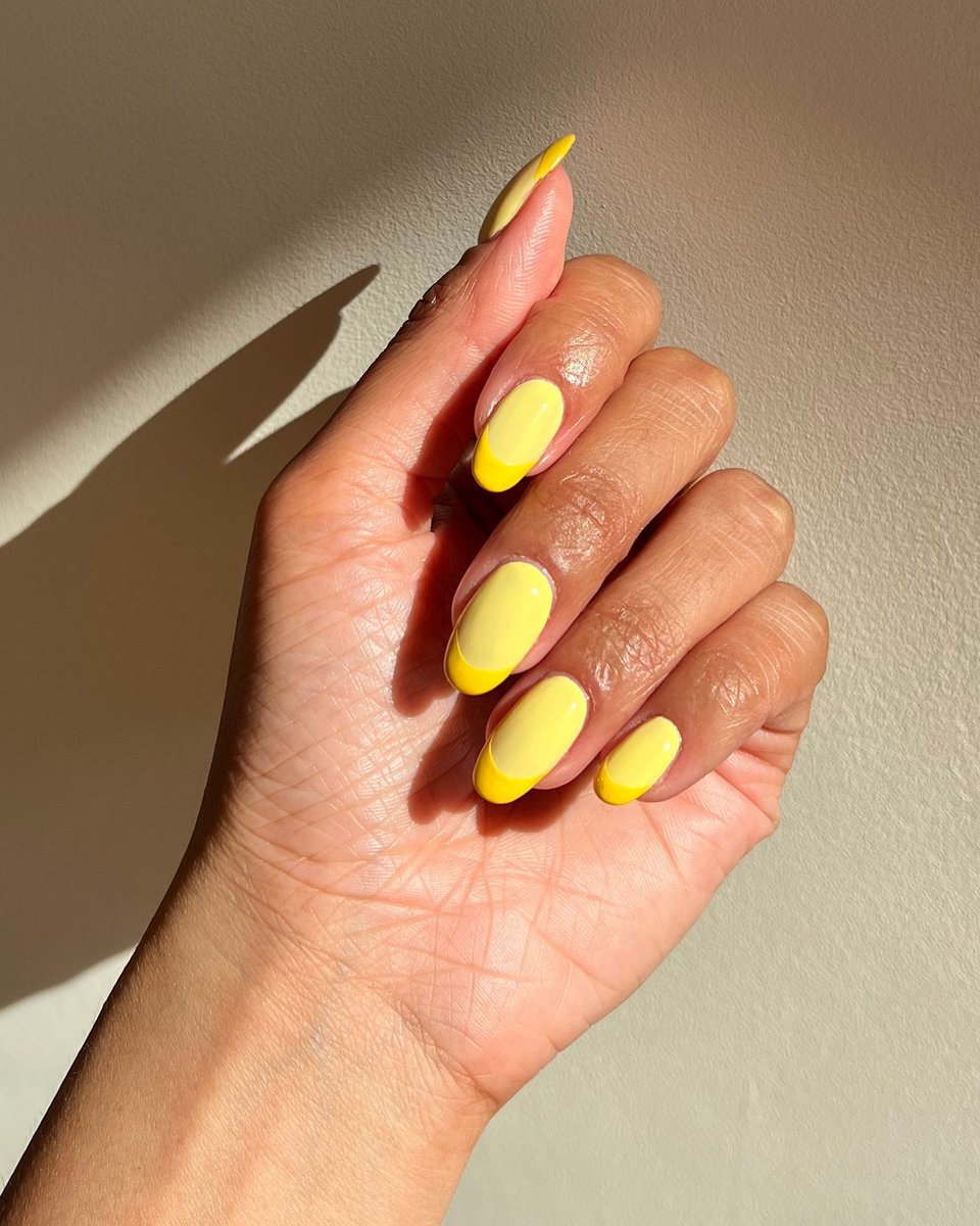Yellow on yellow french tips ☀️💛 What would you name this mani?

Colors used: Hooray of Sunshine, Yellow Ceramic

#ellamila #yellownails #trendingnails #summernails #frenchtips