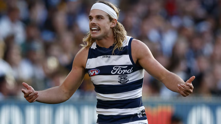 Plus Six Podcast tweet media