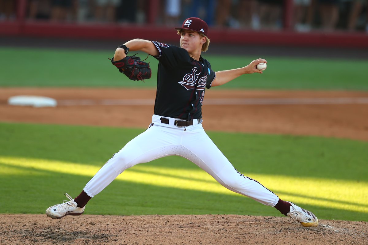 Freshman Charlie Foster has done a real nice job settling things down for #HailState, escaping a jam with runners on the corners to end the sixth with a backwards K on a curveball. 

He’s tossed 2.1 scoreless innings, leaning on a low-90s heater with 20"+ vert and &lt;2" HB.