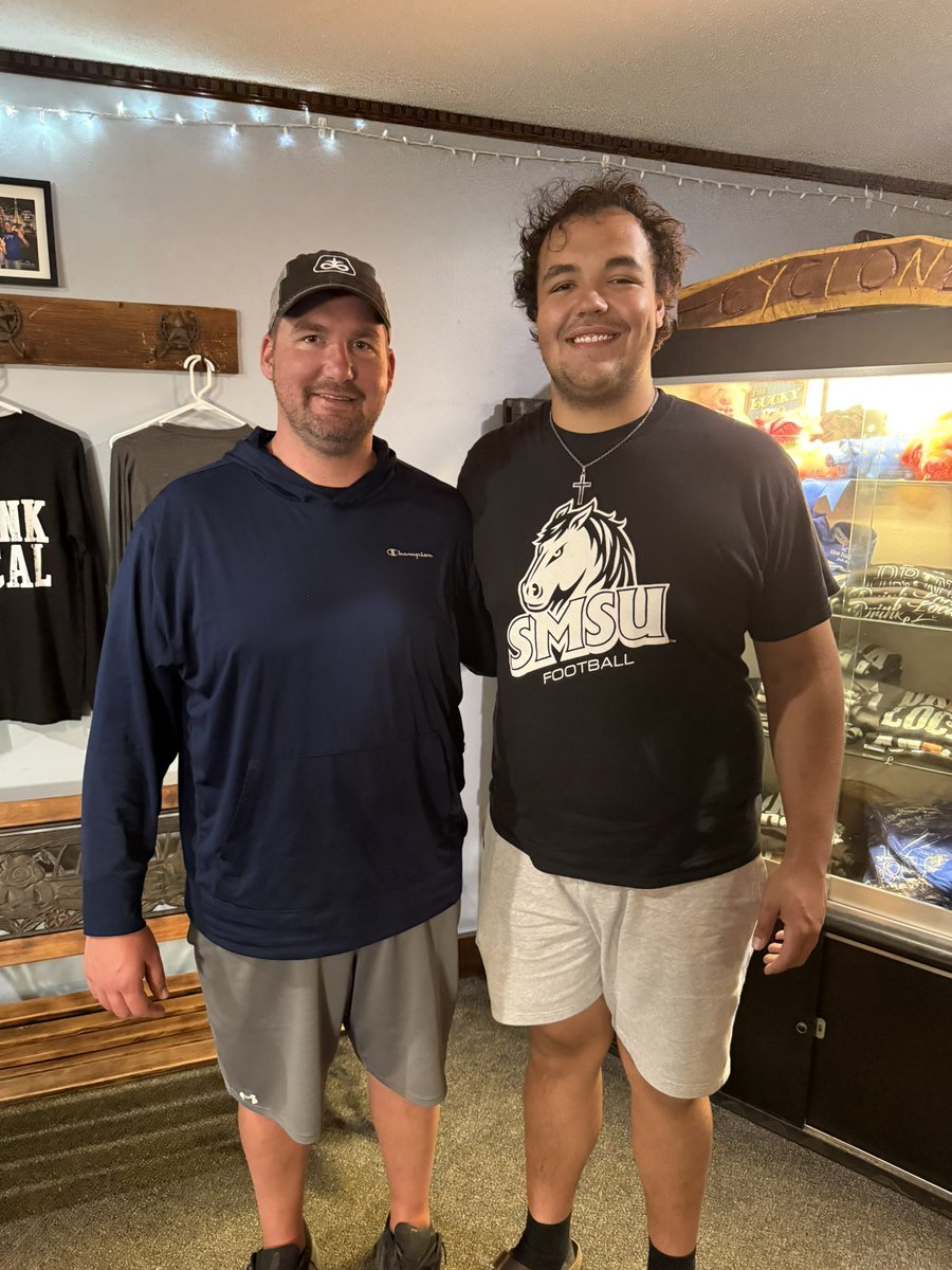 Tyler Lloyd (@tmlloyd67) on Twitter photo Great catching up with <a href="/dreukolbeck71/">Dreu Kolbeck</a> who stopped by Ogden on his way home from Des Moines. Love spending time with former players and getting to be a part of their journey.
#proudcoach Great catching up with <a href="/dreukolbeck71/">Dreu Kolbeck</a> who stopped by Ogden on his way home from Des Moines. Love spending time with former players and getting to be a part of their journey.
#proudcoach