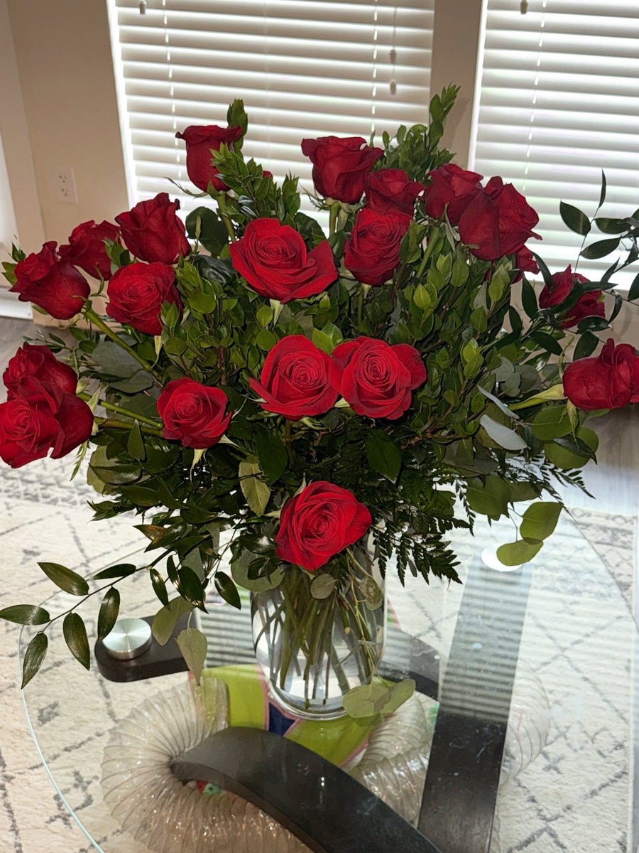 month of may-hem 🗡️ 🌹🌮🚗🥂🎈📸