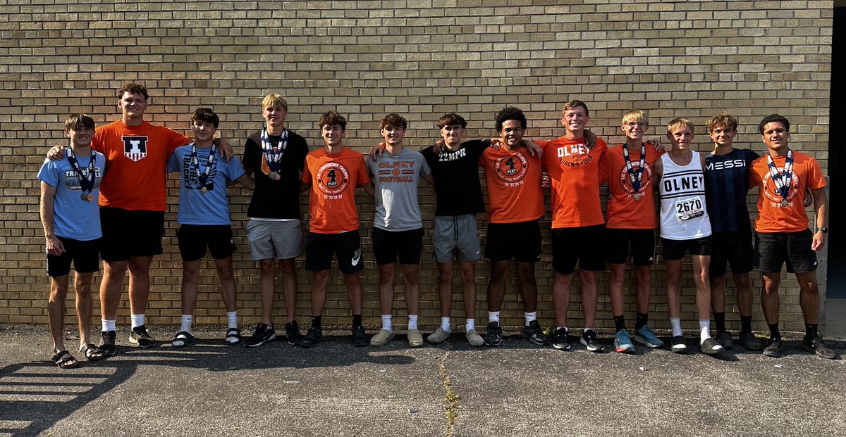 OlneyTigerTrack's tweet image. The greatest team in the history of Olney Tiger Track and Field. 

We capped off a storybook season with 8 medals, 6 all-state performances, and 2 school records. 1 point/.06 seconds off a team trophy. 

They love each other, and I love them.  Sad it’s over, but so, so grateful⚡️