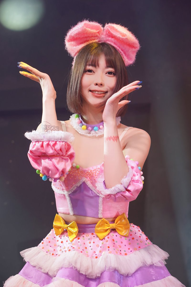 Kaoru🌸flower (@kaoruflower0087) on Twitter photo 🎂HAPPY BIRTHDAY🎂
新たな年齢で
充実した1年になりますように🍀
様々な演目でのQueen👑に加え
月末にはBDイベントも…
むぎちゃんの進撃に目が離せない!
そんな むぎちゃんの輝く瞬間を
私は写真に記録し続けます📸
2025.4.14 #63Angel 3部
<a href="/mugi_burlesque/">むぎ@63エンジェル(旧バーレスク東京)🌾</a>
#63Angelむぎ 🎂HAPPY BIRTHDAY🎂
新たな年齢で
充実した1年になりますように🍀
様々な演目でのQueen👑に加え
月末にはBDイベントも…
むぎちゃんの進撃に目が離せない!
そんな むぎちゃんの輝く瞬間を
私は写真に記録し続けます📸
2025.4.14 #63Angel 3部
<a href="/mugi_burlesque/">むぎ@63エンジェル(旧バーレスク東京)🌾</a>
#63Angelむぎ