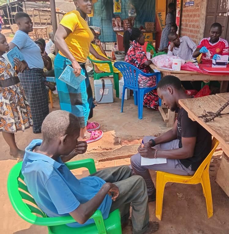 256_youth's tweet photo. 💉💊What an Impactful day!
We reached over 100 people in Kabira and Bukaigo villages with HIV/TB and malaria services. Thanks to our partners;Globalfund,TASO,UDHA for making this a success❤️. We are proud to be part of the movement.
Join us!
#HIVprevention
#STOPTuberculosis https://t.co/p3eZ1oMcLg