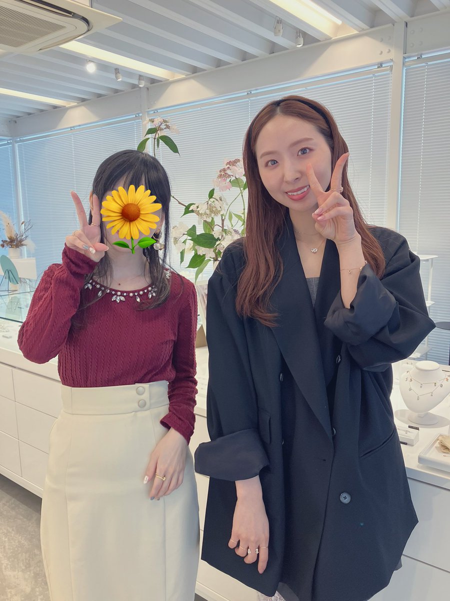 HeheZdm's tweet photo. あと昨日はラー6加藤紀穂さんのジュエリーブランドが代官山でポップアップしてたのでそれにも行ってきたよ〜！
加藤さんめっっっっっかわだった、特に推しいなかったけど推したくなった笑 https://t.co/mmYi8xe8OA