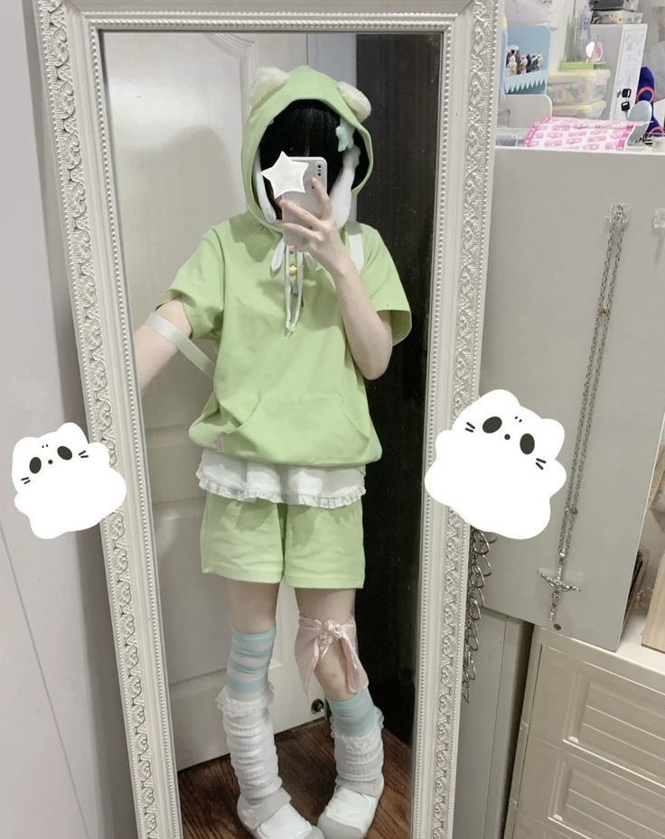 LuuKa31's tweet photo. ✨🧸 felt extra soft today~ so here’s a lil me 🍼🎀
pastels, cuddles &amp; lemonade forever 🍋💗
pls be nice or I’ll cry (っ˘̩╭╮˘̩)っ💞
who wants a hug? 💭🐰

#shota #softboy #kawaii #cutecore #pastelboy #plushielover #cozycore #softaesthetic #kawaiivibes #pastelvibes https://t.co/5aCUghaJ80