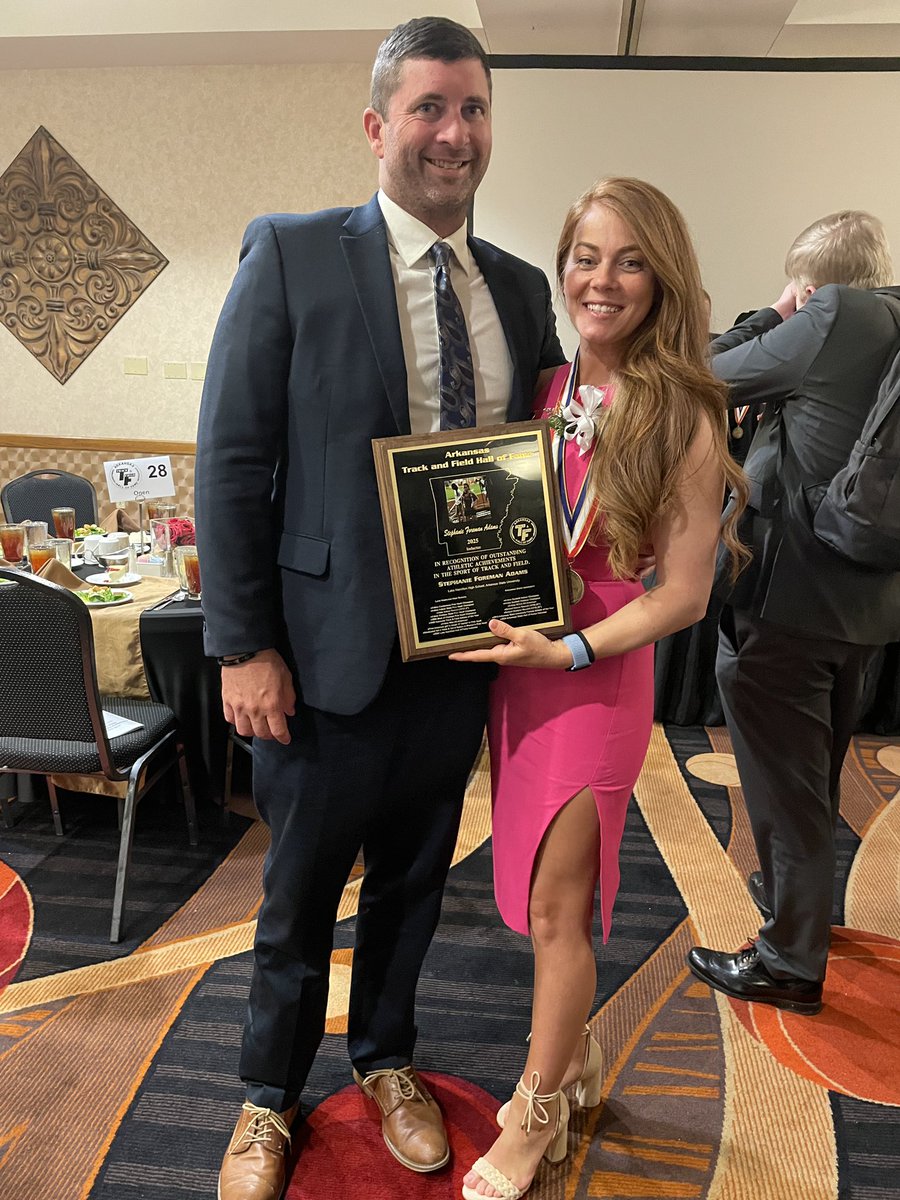 AdamsCoachs's tweet image. Congratulations @MrsAdamsCoachS on her induction into the Arkansas Track and Field Hall of Fame! Hall of fame #3 for this stud!