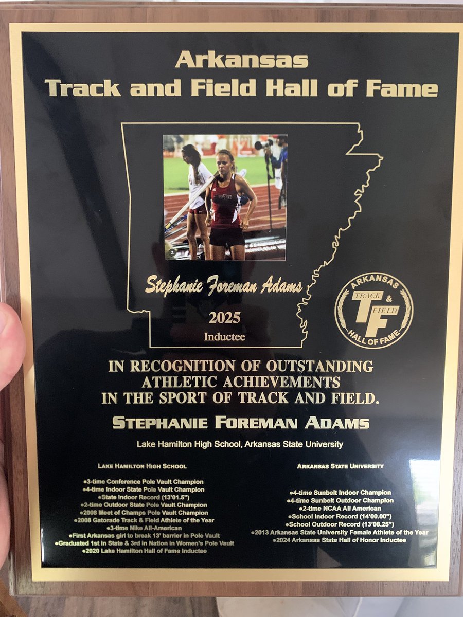 AdamsCoachs's tweet image. Congratulations @MrsAdamsCoachS on her induction into the Arkansas Track and Field Hall of Fame! Hall of fame #3 for this stud!