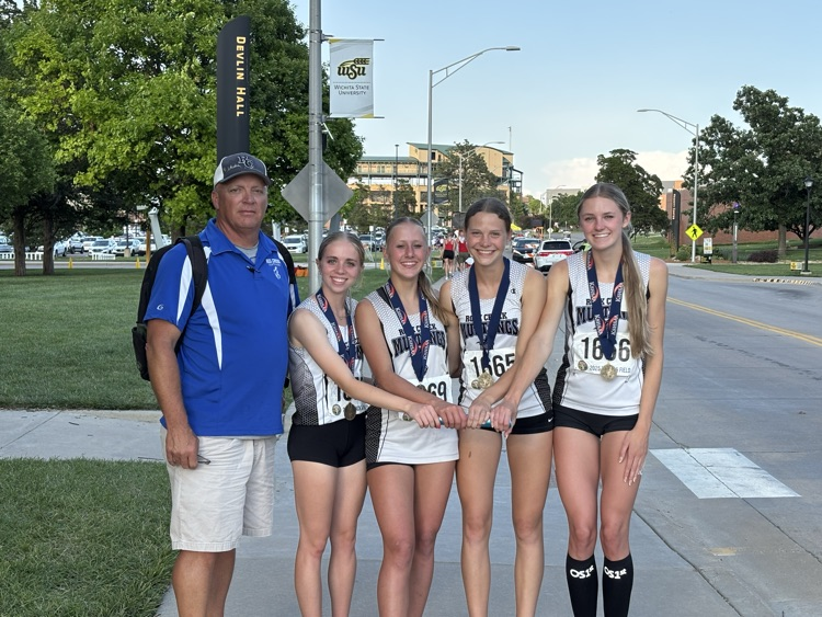 And Rock Creek, your 4A Girls 4x400 State Champs!