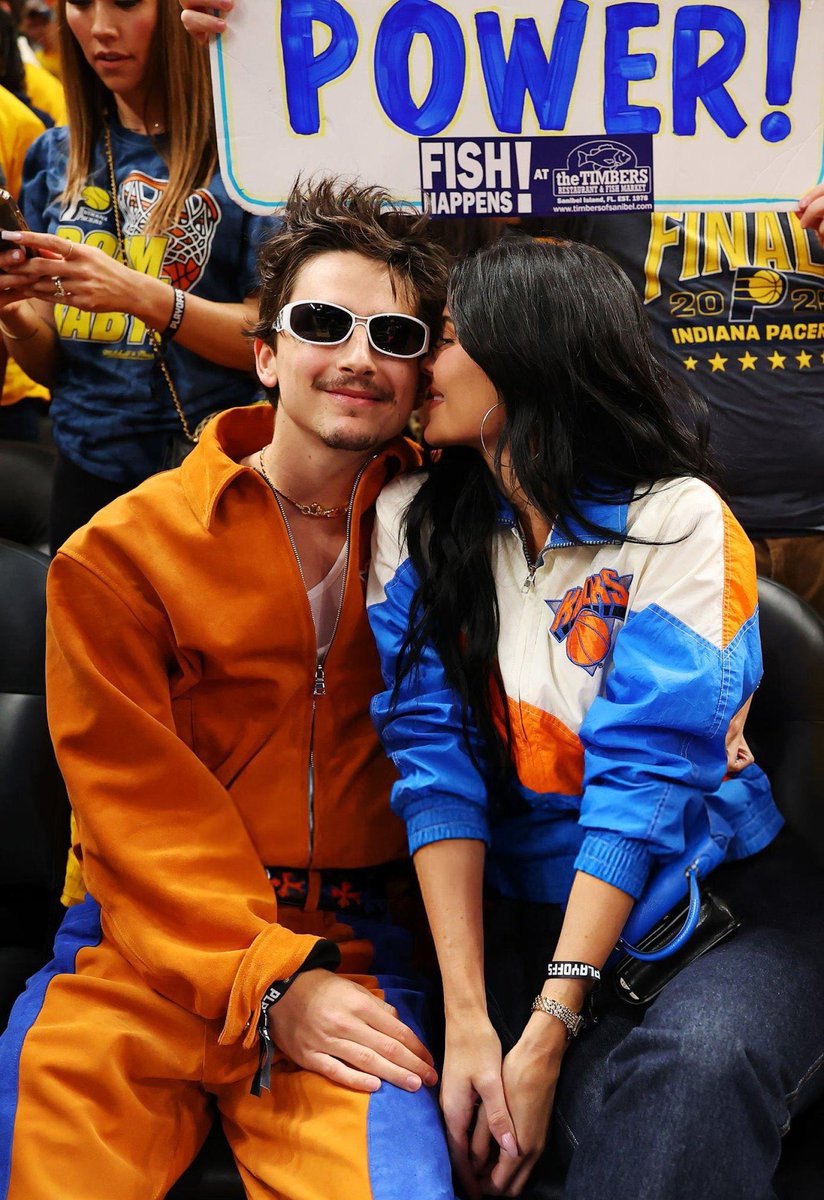 moonroses's tweet photo. omg timothee chalamet really dragged kylie jenner to indianapolis https://t.co/WEXq6LdIbE