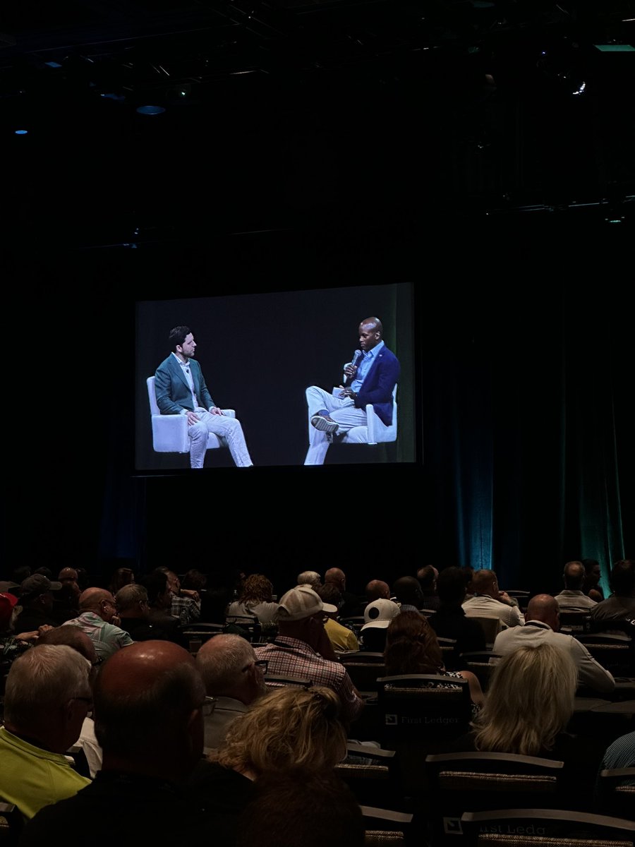 jakerb_'s tweet photo. Such a pleasure speaking at #xrpvegas representing @calebandbrown 
Incredible turnout 🚀 https://t.co/FfTu0oebve