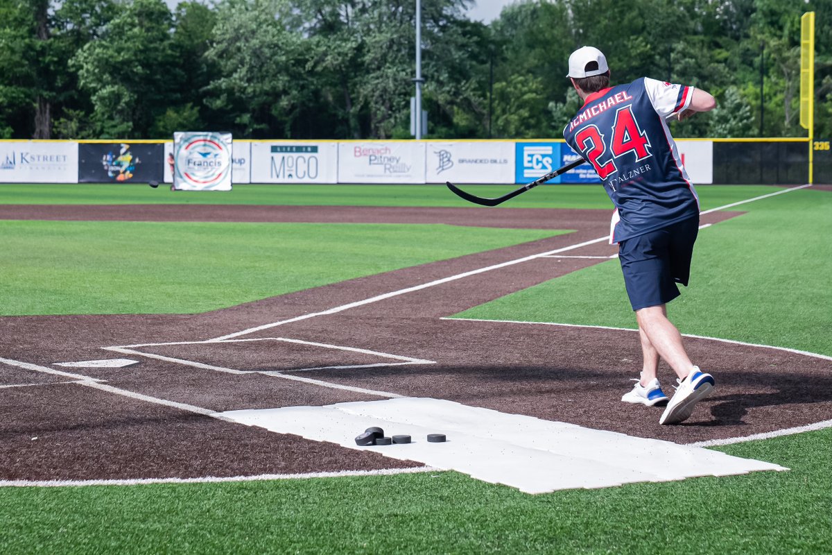This year's Swing into Summer really covered all the bases!

From teaming up with current and former Caps to raising money for charity, the boys hit it out of the park.

#ALLCAPS x #AlznerFoundation
