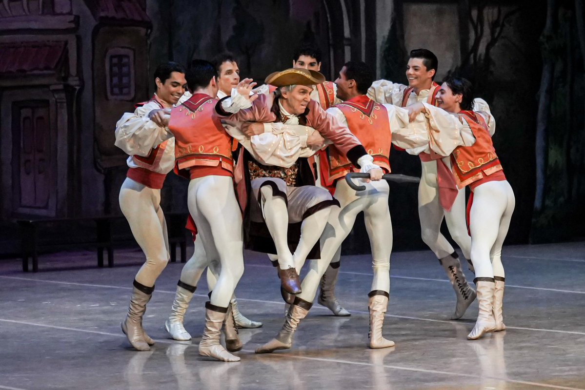 Secretaría de Cultura (@cultura_mx) on Twitter photo El ballet “Coppélia” regresa al escenario del <a href="/PalacioOficial/">PalaciodeBellasArtes</a> en una producción de la Compañía Nacional de Danza de México (<a href="/danzaINBAL/">danzaINBAL</a>), que recrea la historia de de amor entre Coppélia, la hermosa y aparentemente perfecta muñeca creada por el doctor Coppélius, y Franz, el joven El ballet “Coppélia” regresa al escenario del <a href="/PalacioOficial/">PalaciodeBellasArtes</a> en una producción de la Compañía Nacional de Danza de México (<a href="/danzaINBAL/">danzaINBAL</a>), que recrea la historia de de amor entre Coppélia, la hermosa y aparentemente perfecta muñeca creada por el doctor Coppélius, y Franz, el joven