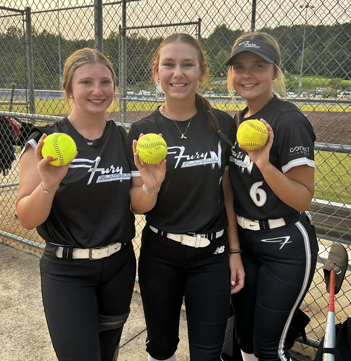FPNCromer's tweet image. Today’s bomb squad at the PGF Easton Showcase!! 2027 Jenny Parker 2026 Victoria Cooper 2026 Caitlyn Hudgens!!!!! Our team went 4-0 and ended the day as the #1 seed!!