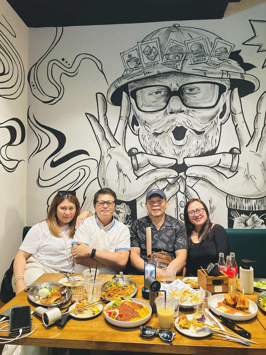 JarrenG_Trends's tweet photo. Goodmorning Dubai 🖤🤗
#jarrengarcia #kairen https://t.co/TlOBvnHhgr