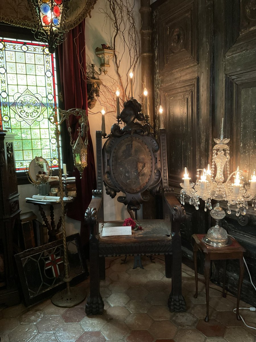 本日、お受け渡しです。お店を経営されているファンの方に、、、、また詳細は後ほど報告させて頂きます。今RONDOが室内に流れています🥲