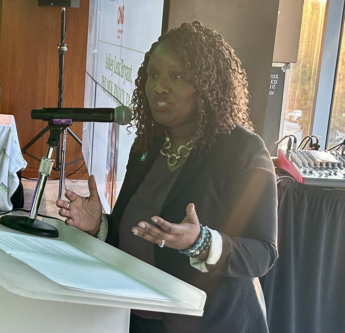 HemOnc Today (@hemonctoday) on Twitter photo 🎉Cheers to <a href="/LeakBryantPhD/">Ashley Leak Bryant PhD, RN, OCN, FAAN</a>, winner of the Advanced Practice Trailblazer Award! 👏
Dr. Bryant is driving change through #mentorship, research and #advocacy for older adults and palliative care – a true force in oncology nursing! 💥
#HealioInnovators #ASCO25 🎉Cheers to <a href="/LeakBryantPhD/">Ashley Leak Bryant PhD, RN, OCN, FAAN</a>, winner of the Advanced Practice Trailblazer Award! 👏
Dr. Bryant is driving change through #mentorship, research and #advocacy for older adults and palliative care – a true force in oncology nursing! 💥
#HealioInnovators #ASCO25