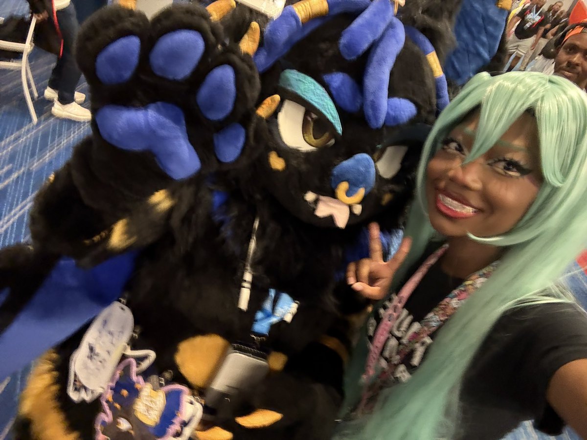 sIeeepii's tweet image. DREAMCON FURRIES &amp;lt;3333 #dreamcon #dreamcon2025