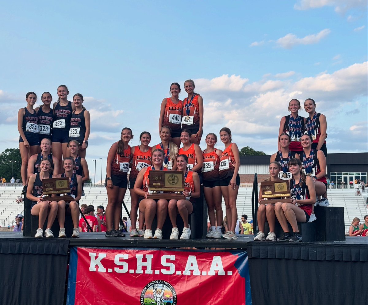 TrackInKansas's tweet image. 2025 1A girls State Track Team Champions

1st - Ellis
2nd - Clifton Clyde
3rd - Washington County
