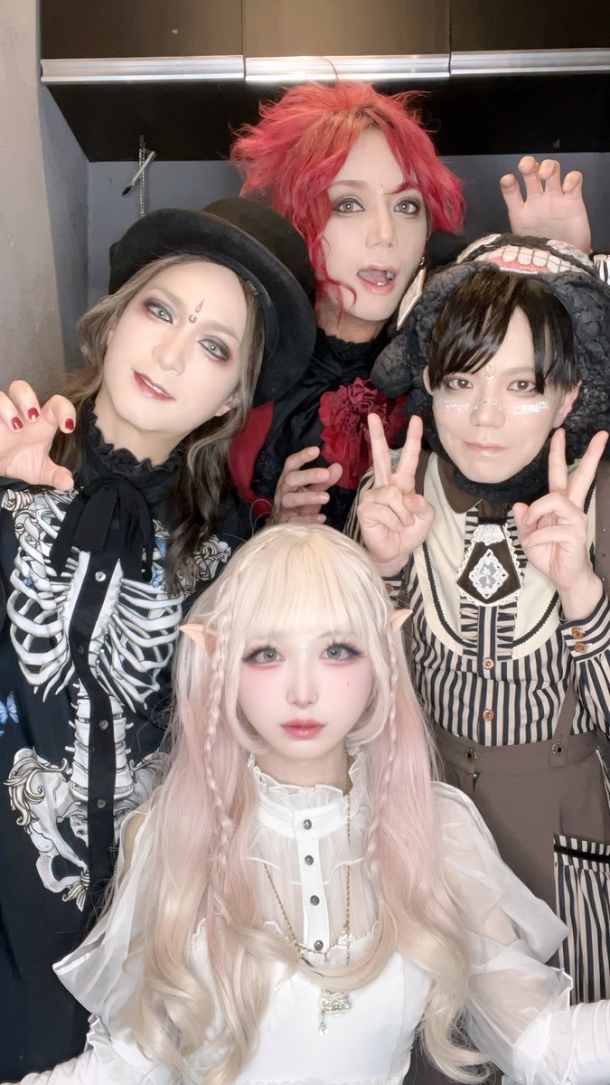 お父さんが歌うバンド
ハイダンシークドロシー
ワンマンツアーやりまーす🥰