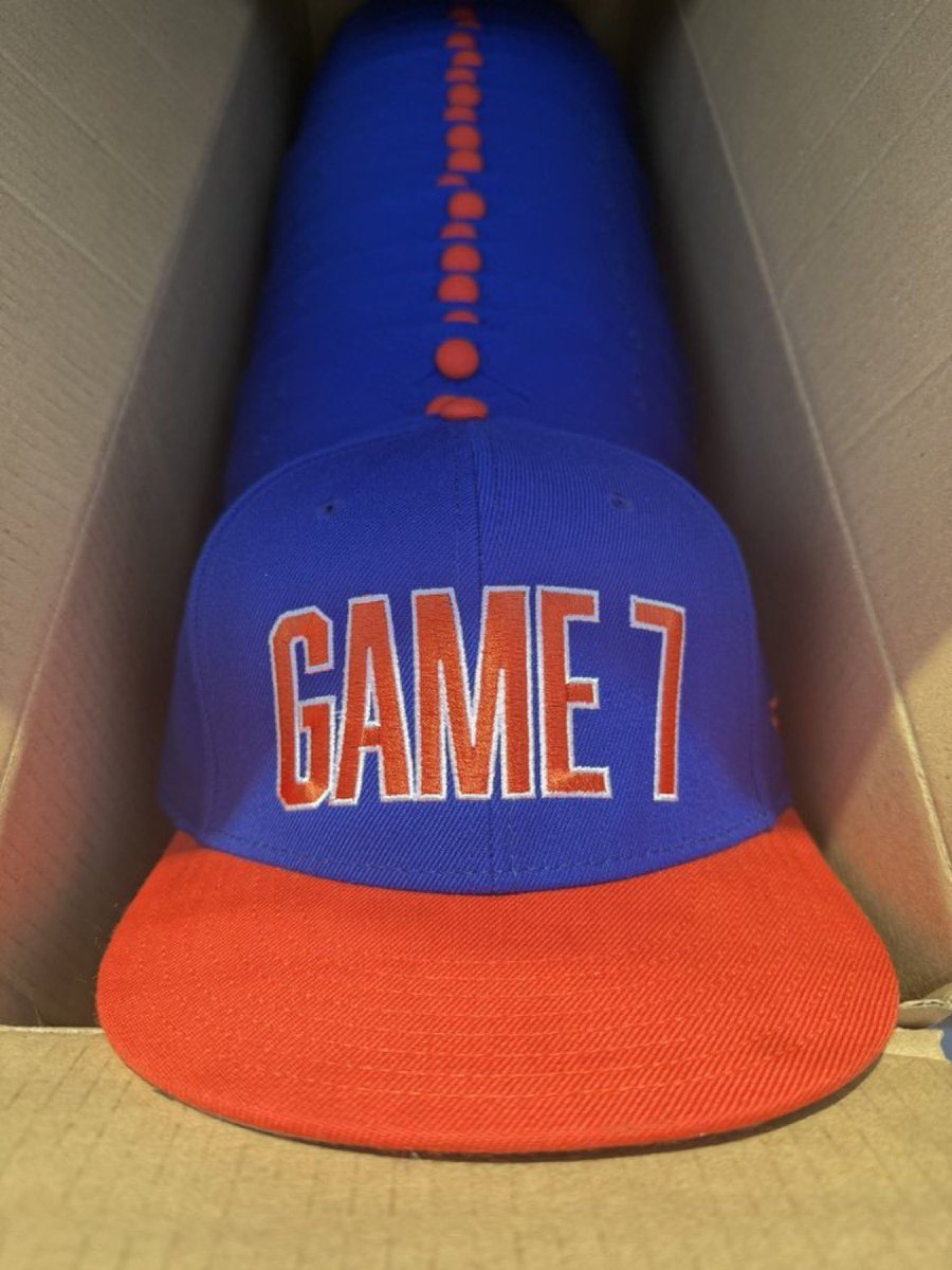 The Knicks made “Game 7” Hats because they thought they would beat Tyrese Haliburton and the Indiana Pacers tonight 😭😭😭 

I’m crying, there’s gonna be people in South Asia and Africa wearing game 7 hats man 😭😭😭