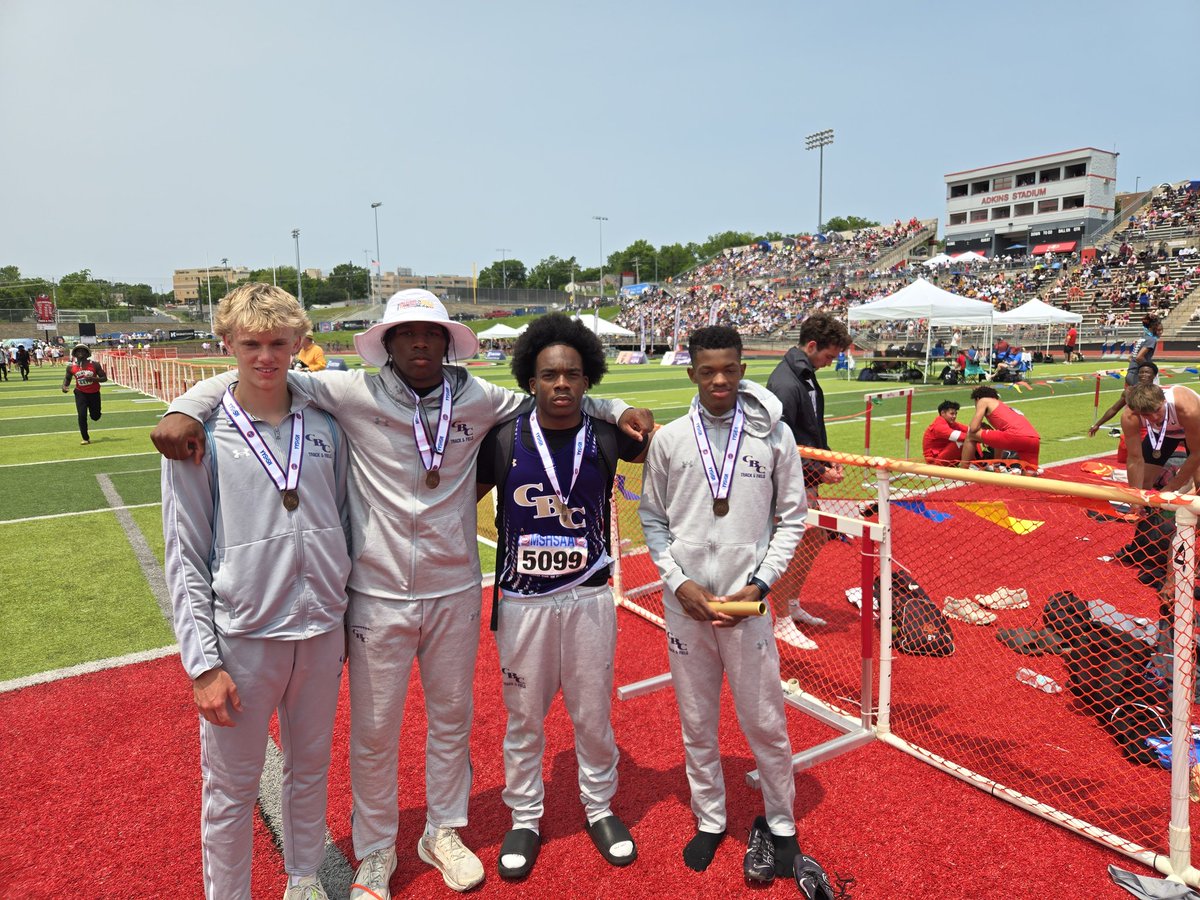 cadettrack1's tweet image. The Cadets once again Break the School Record in the 4x200 Relay Finals...All State Honors!
C. Freeman, V. Williams, N. McClellan, J. Leicht
Senior, Viyon Cothrine earned All-State Honors in the 100m
#cbccadets
#cbchighschool
#MSHSAA