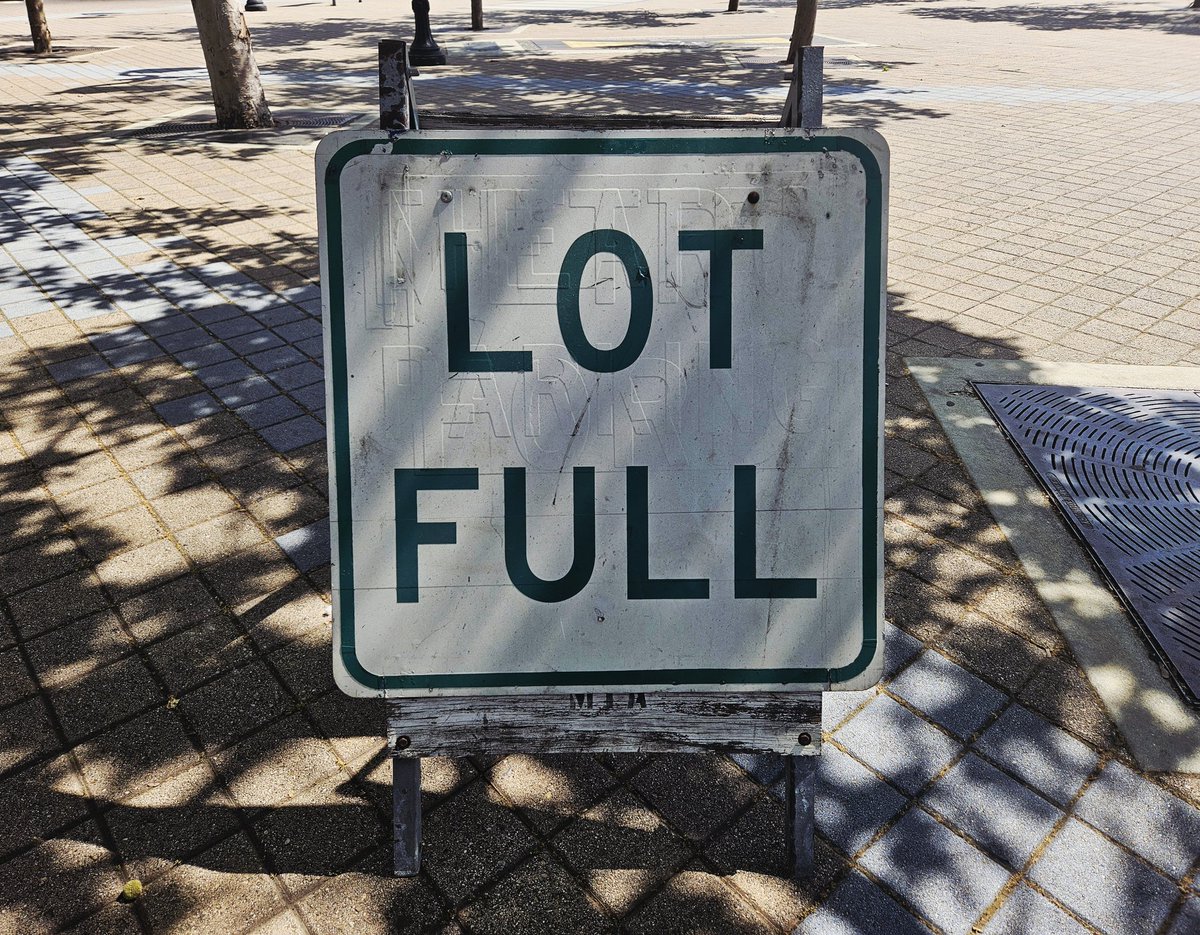 Just ate at Golden Corral and now I'm a...